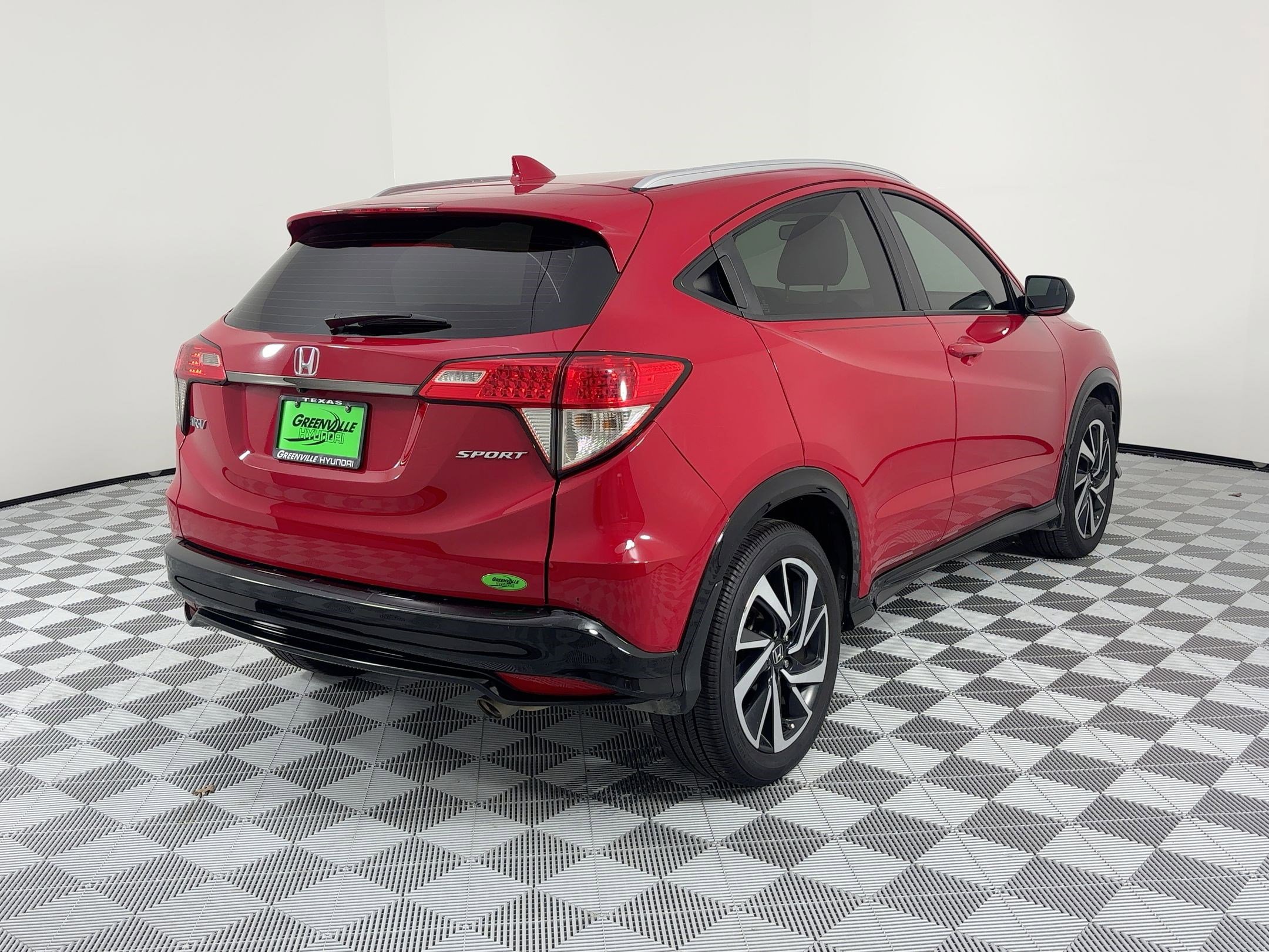Used 2019 Honda HR-V Sport image 9