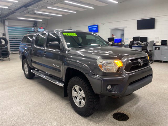 Used 2014 Toyota Tacoma 4x4 Double Cab w/ TRD Off-Road Package image 3