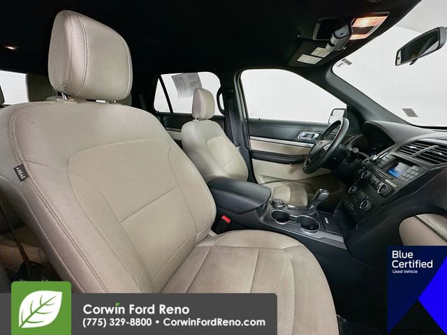 Used 2018 Ford Explorer XLT image 31