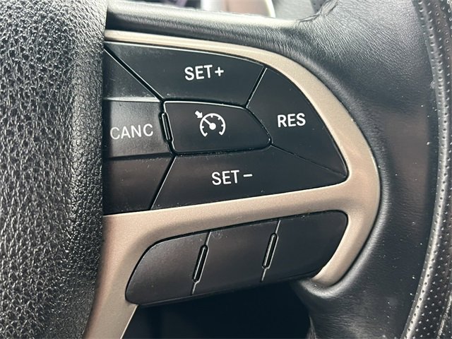 Used 2014 Jeep Grand Cherokee Limited image 23