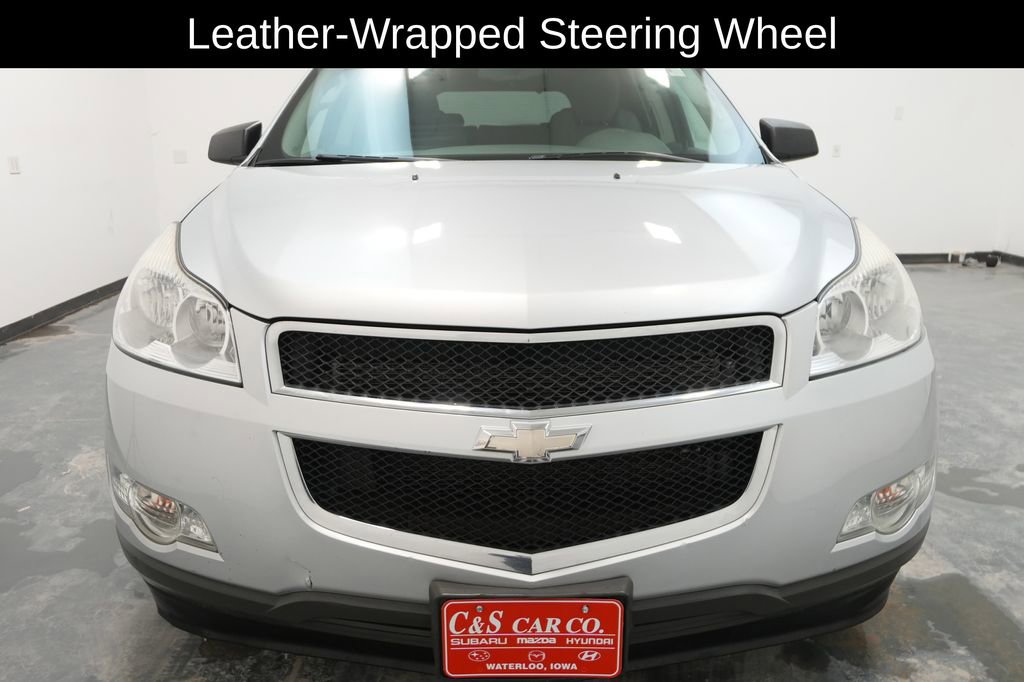 Used 2012 Chevrolet Traverse LS image 2