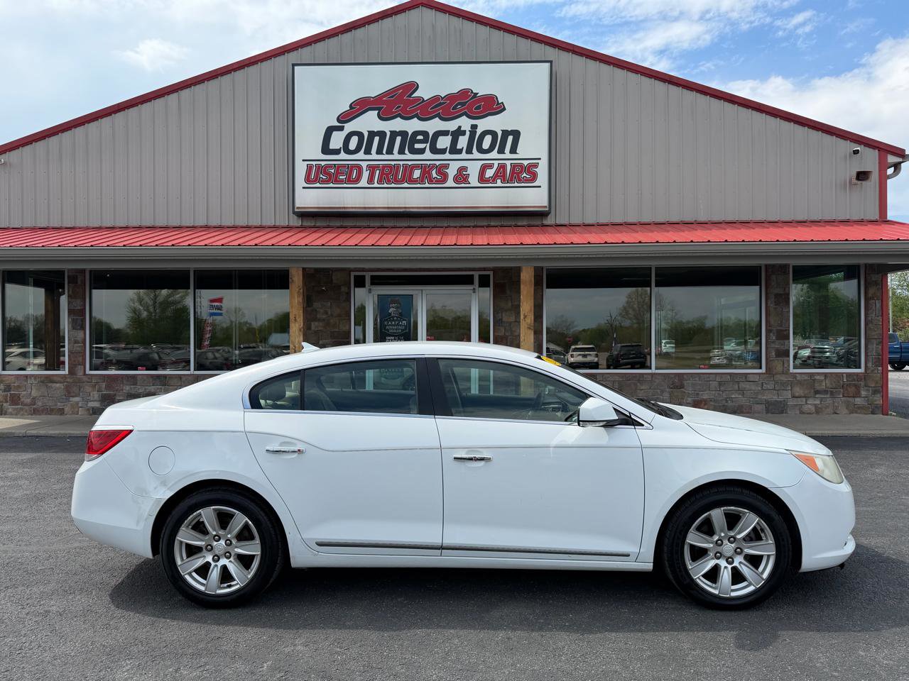 Used 2012 Buick LaCrosse Leather FWD image 3