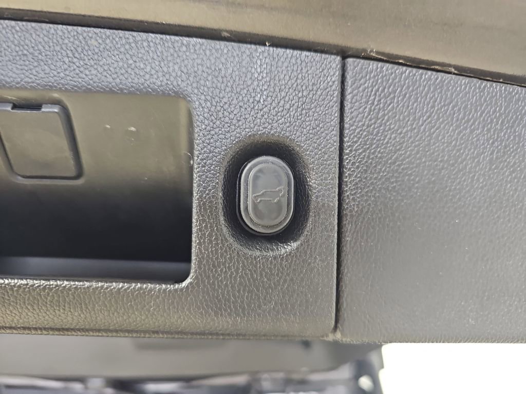 Certified 2017 Chevrolet Tahoe LT AWD/4WD image 18