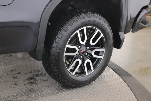 Used 2023 GMC Sierra 1500 AT4 w/ Technology Package image 14