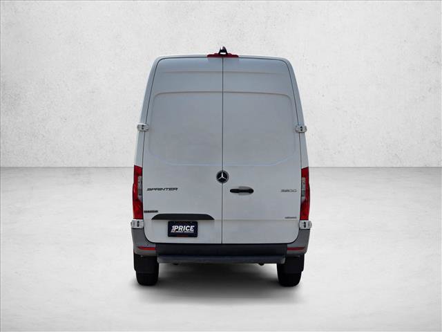Used 2021 Mercedes-Benz Sprinter 2500 image 6