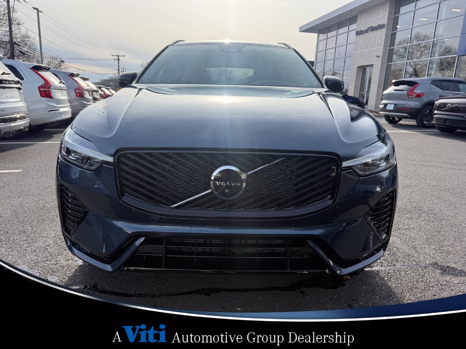 Used 2026 Volvo XC60 B5 Plus w/ Protection Package Premier AWD/4WD image 3