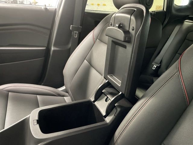 Used 2025 Chevrolet Trax RS w/ Sunroof Package FWD image 21