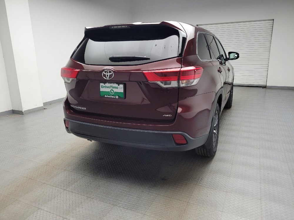 Used 2018 Toyota Highlander LE image 7