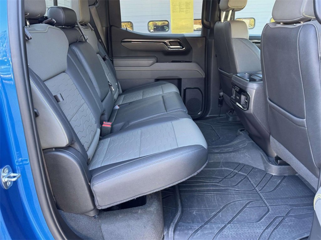 Used 2022 Chevrolet Silverado 1500 ZR2 w/ Technology Package image 14