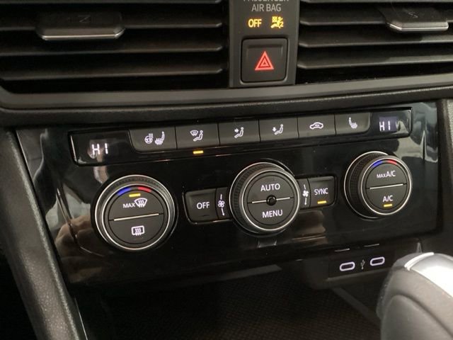 Certified 2021 Volkswagen Jetta SE image 11