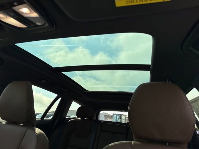 New 2026 Volvo V60 B5 Cross Country Plus w/ Protection Package Premier image 13