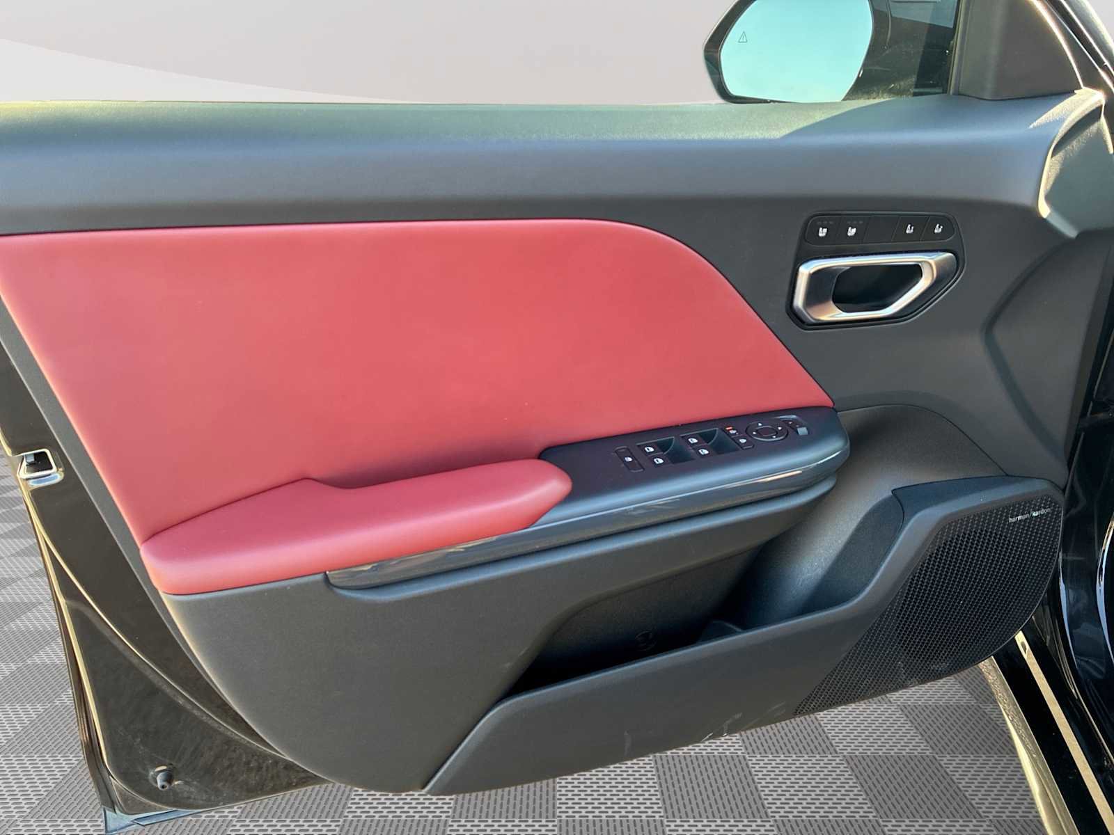 Used 2025 Kia K4 GT-Line w/ GT-Line Premium Package image 24