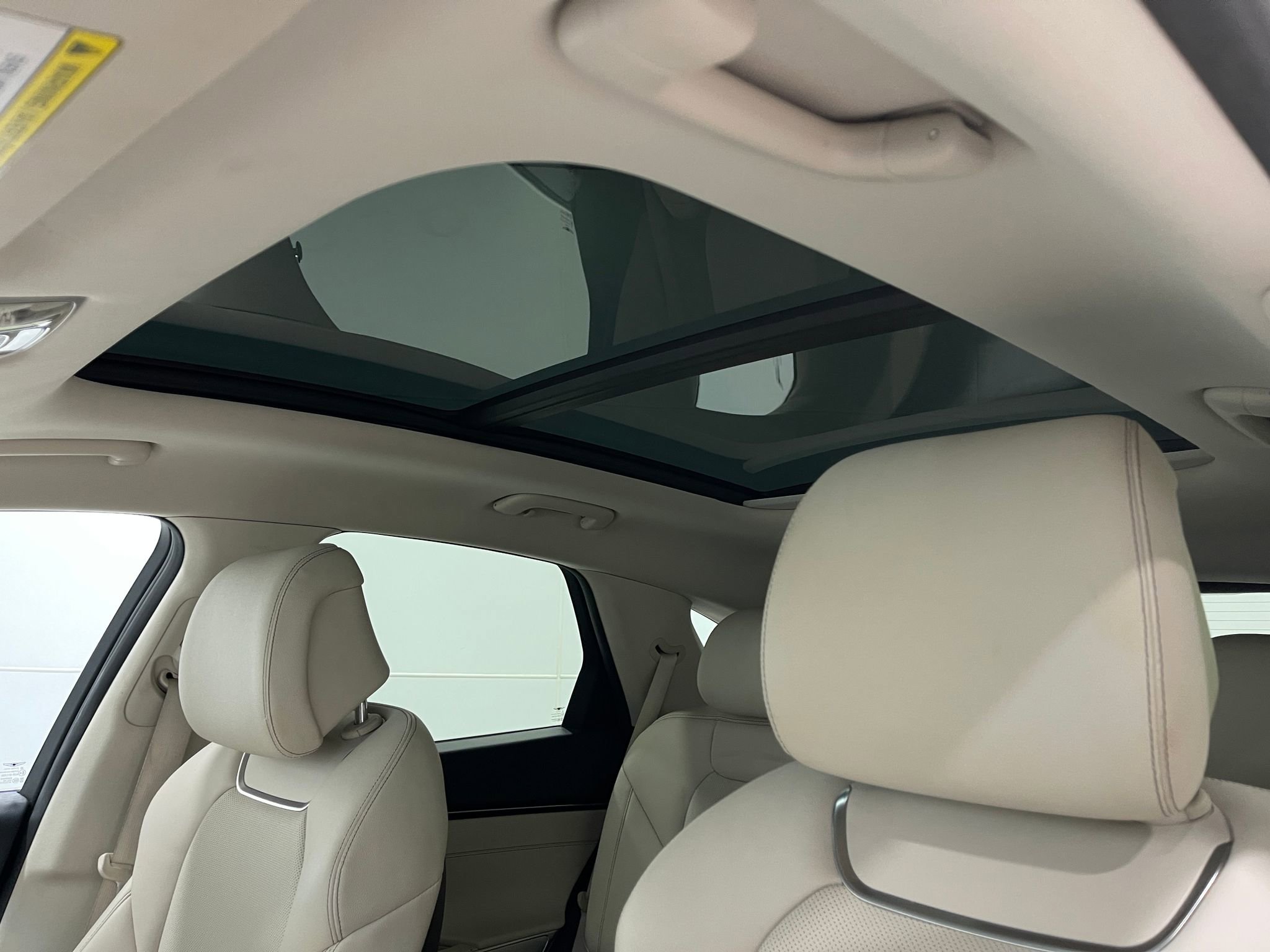 Used 2022 Genesis GV70 2.5T w/ Select Package image 12