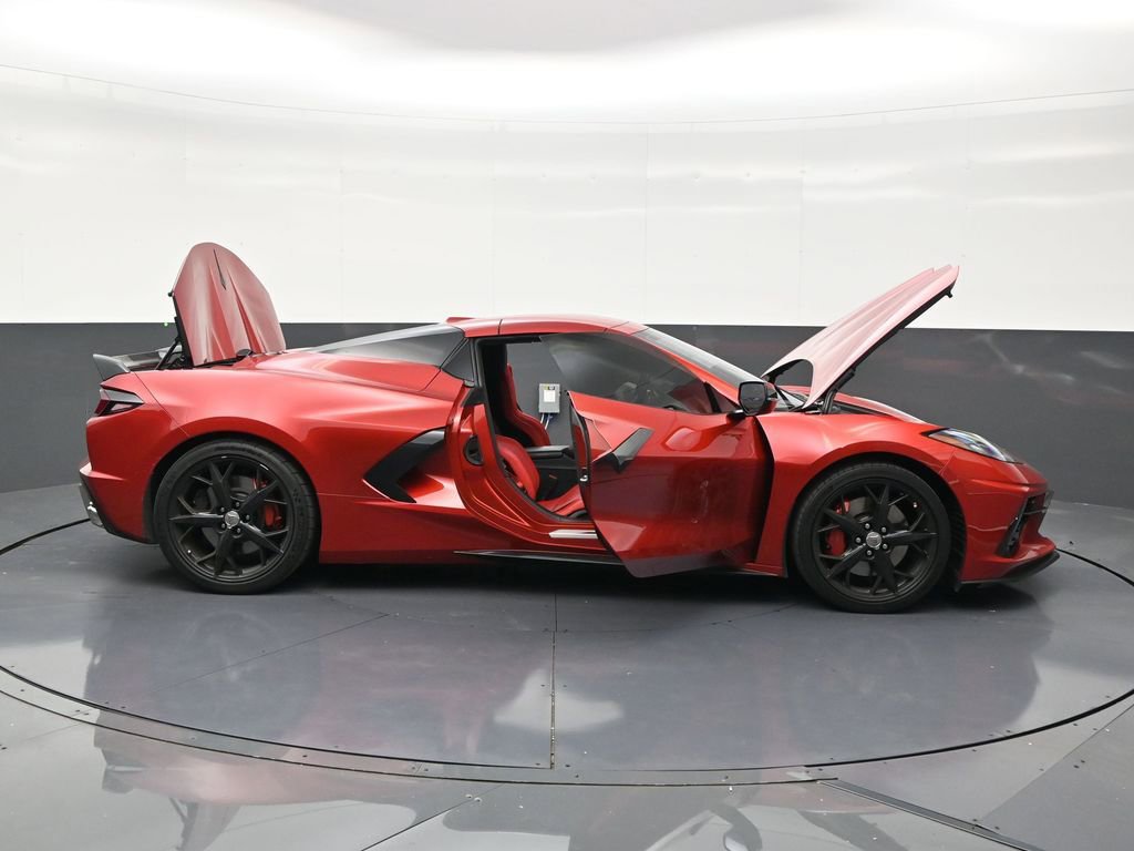 Used 2021 Chevrolet Corvette Stingray Premium Conv w/ Z51 Performance Package RWD image 29