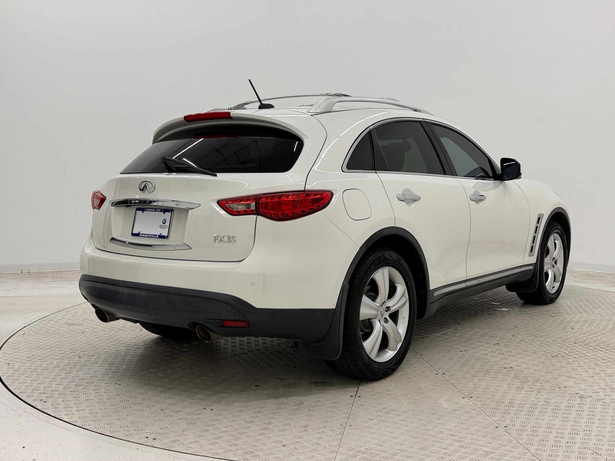 Used 2011 INFINITI FX35 AWD w/ Premium Pkg image 9