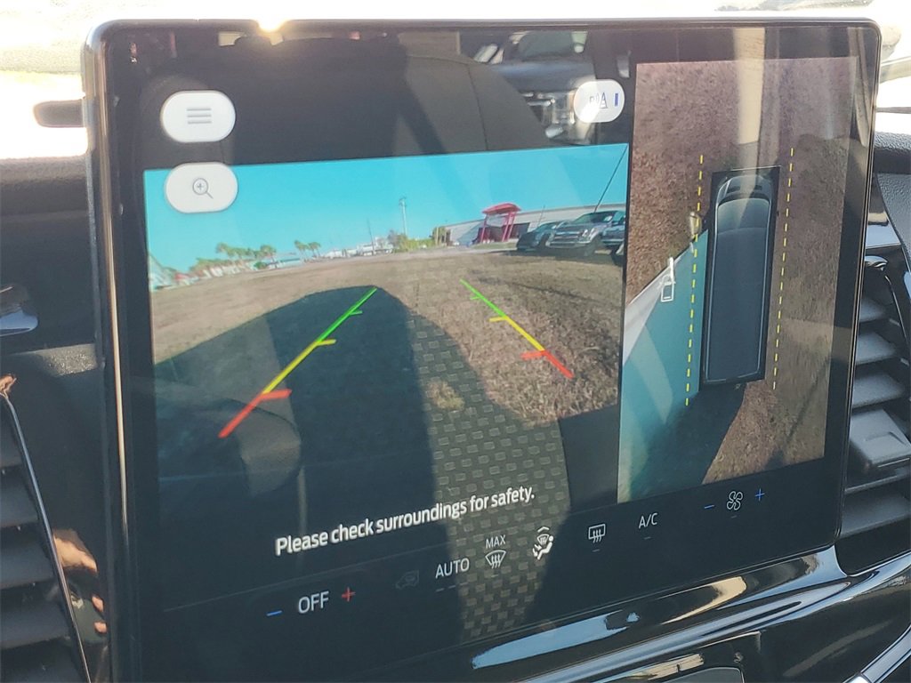 Used 2023 Ford Transit 350 XLT image 32