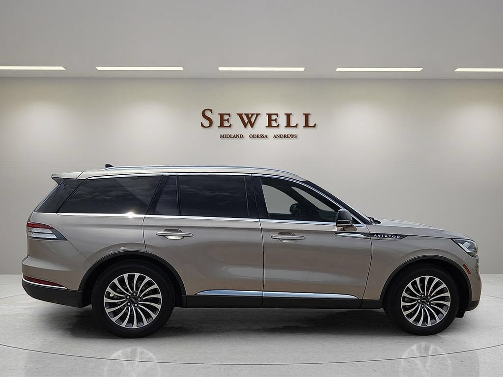 Used 2021 Lincoln Aviator Reserve w/ Equipment Group 201A RWD image 5