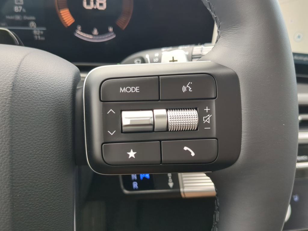 New 2025 Hyundai Santa Fe XRT image 13