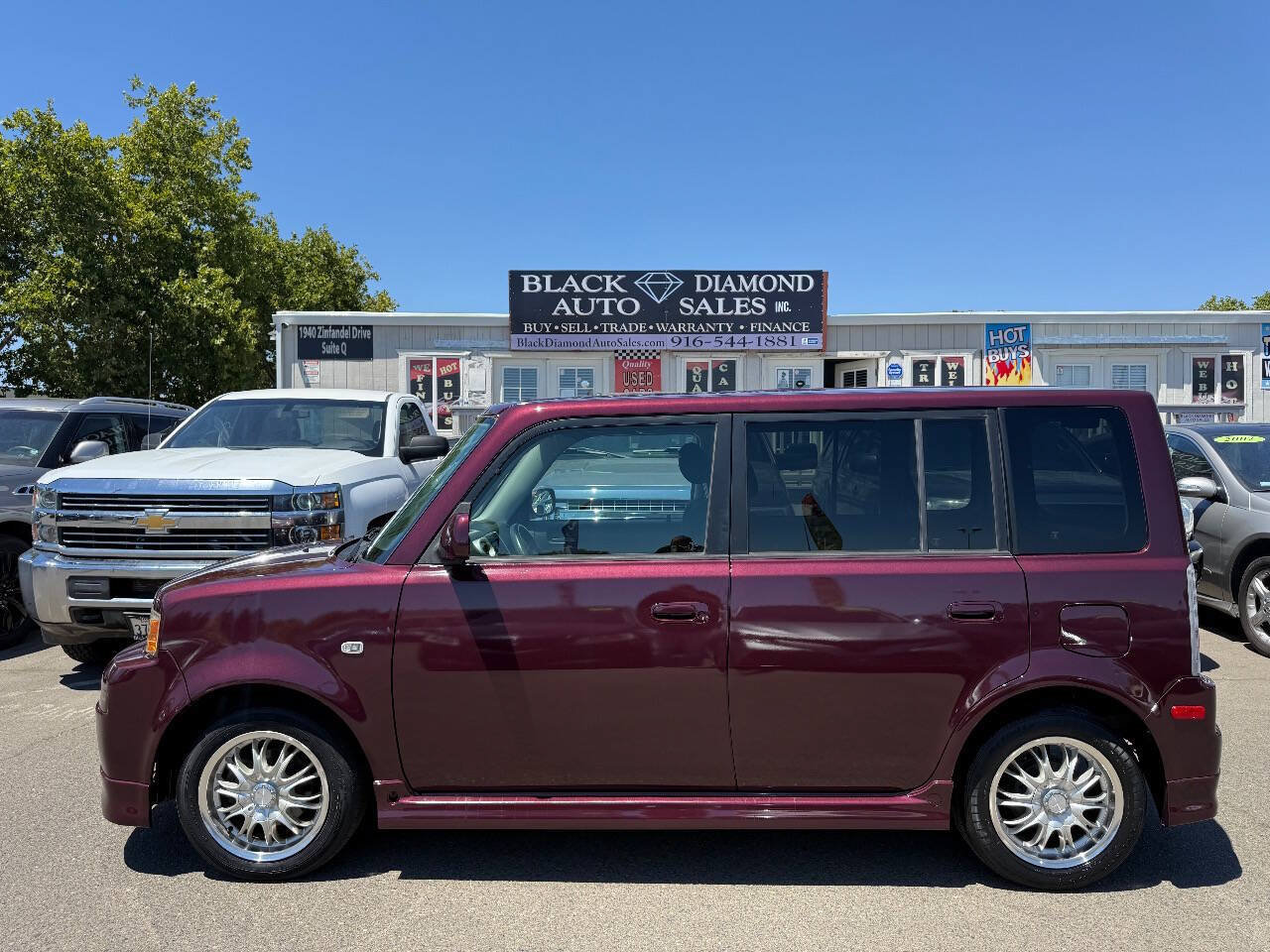 Used 2005 Scion xB FWD image 9