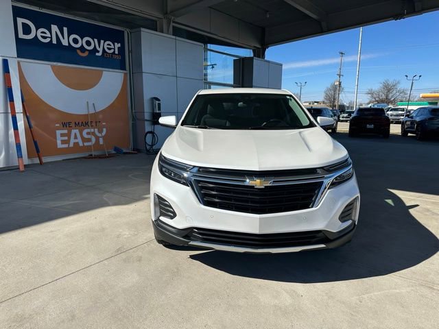 Used 2023 Chevrolet Equinox LT image 3