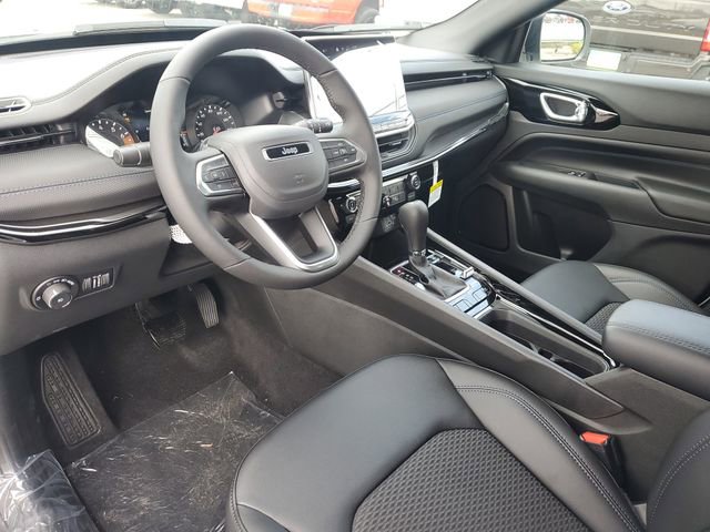 New 2026 Jeep Compass Latitude image 12