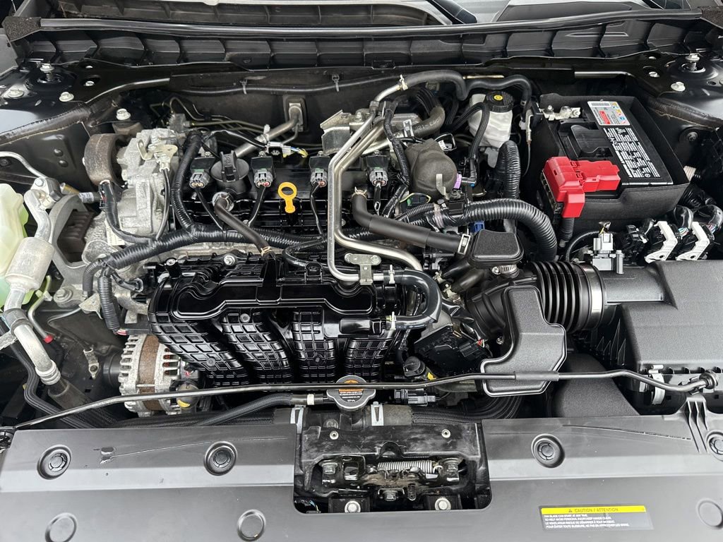 Used 2024 Nissan Altima 2.5 SV FWD image 10