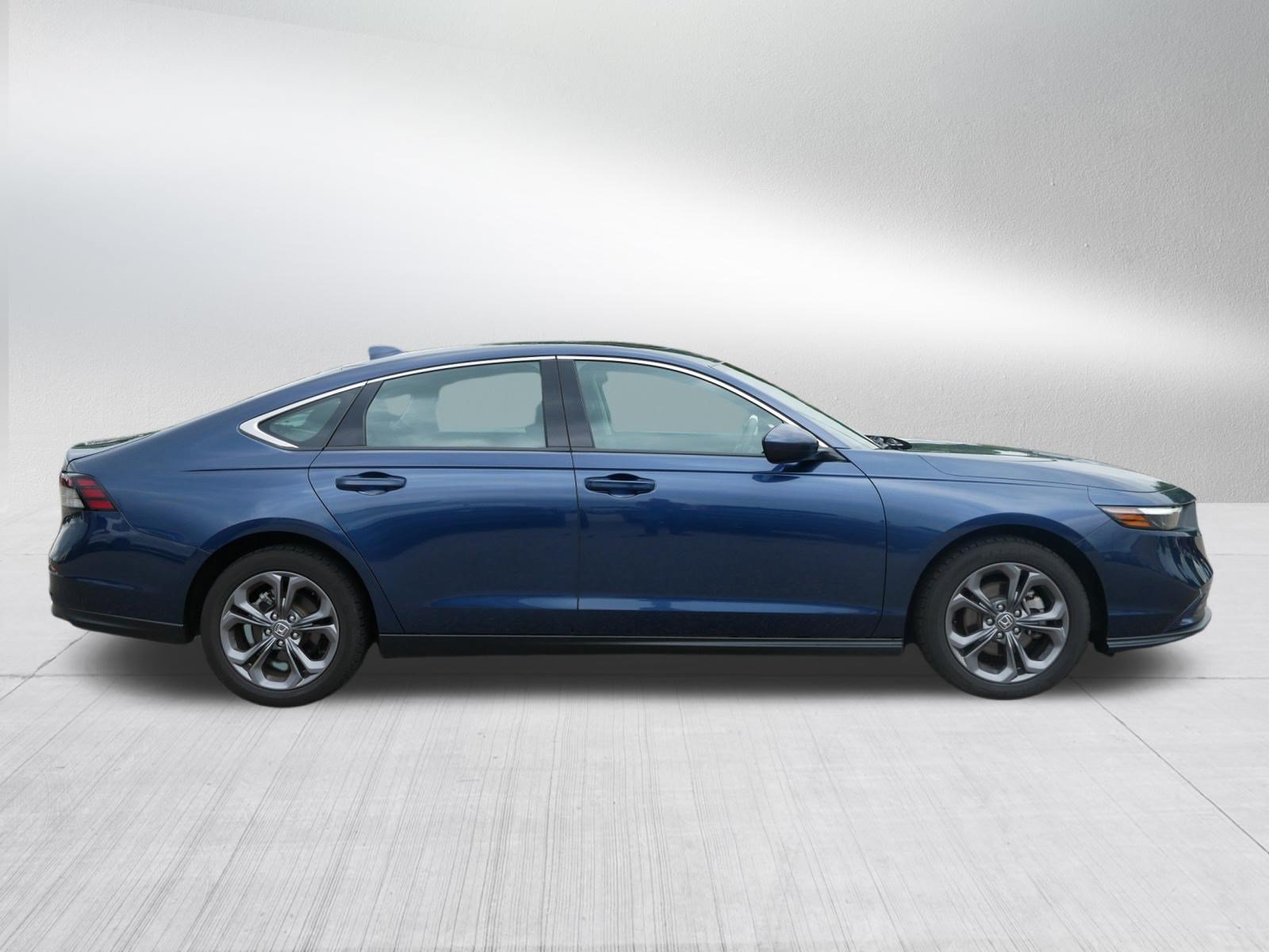 Certified 2023 Honda Accord EX image 8
