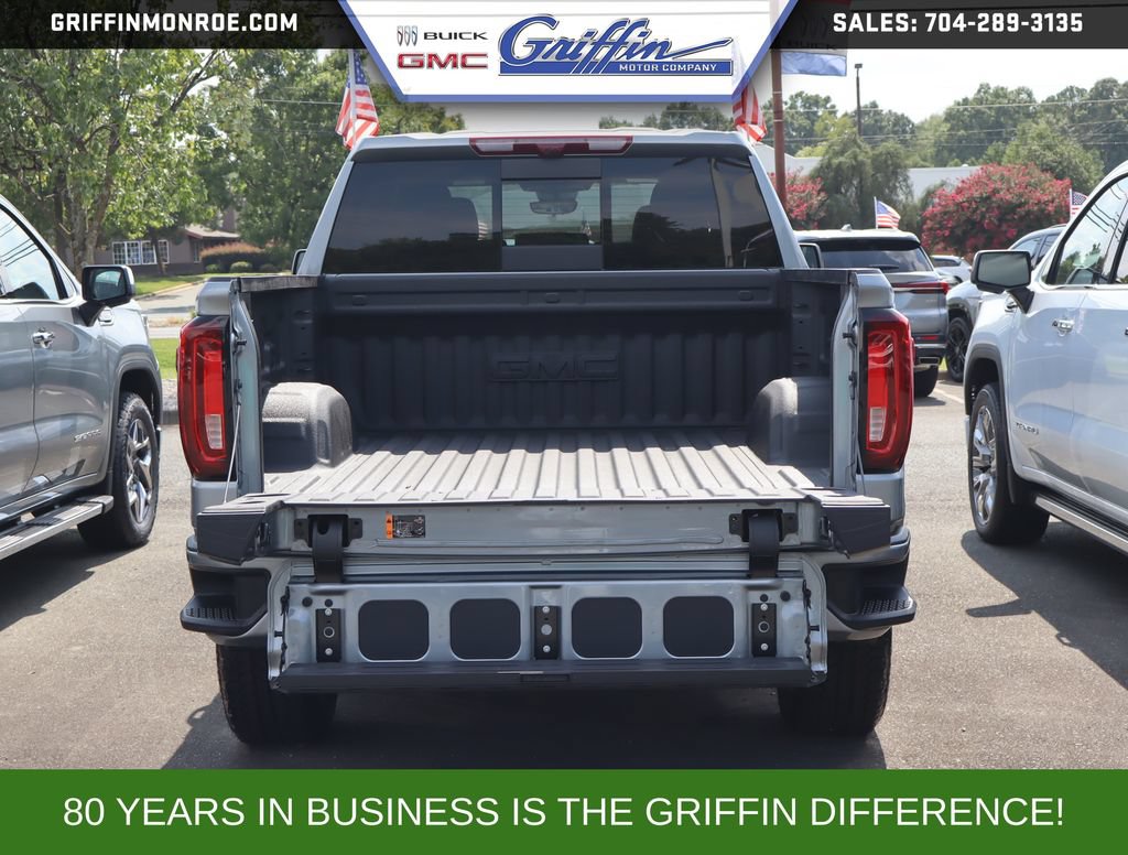 New 2026 GMC Sierra 1500 AT4 w/ AT4 Premium Package AWD/4WD image 31