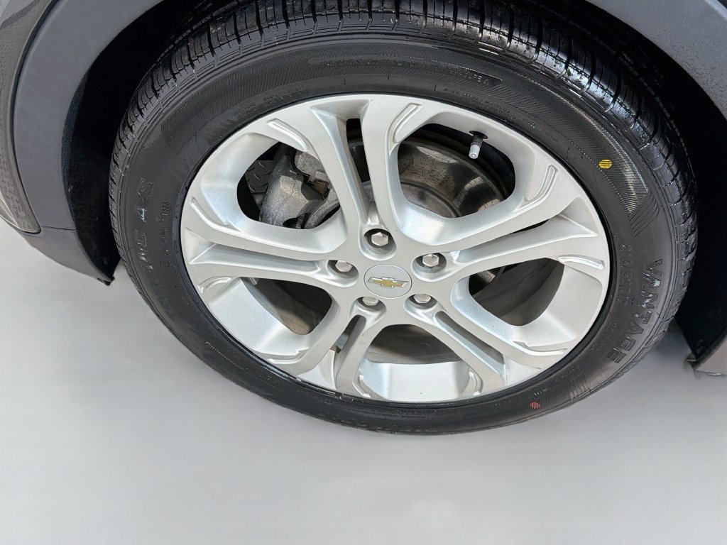 Used 2021 Chevrolet Bolt LT FWD image 28