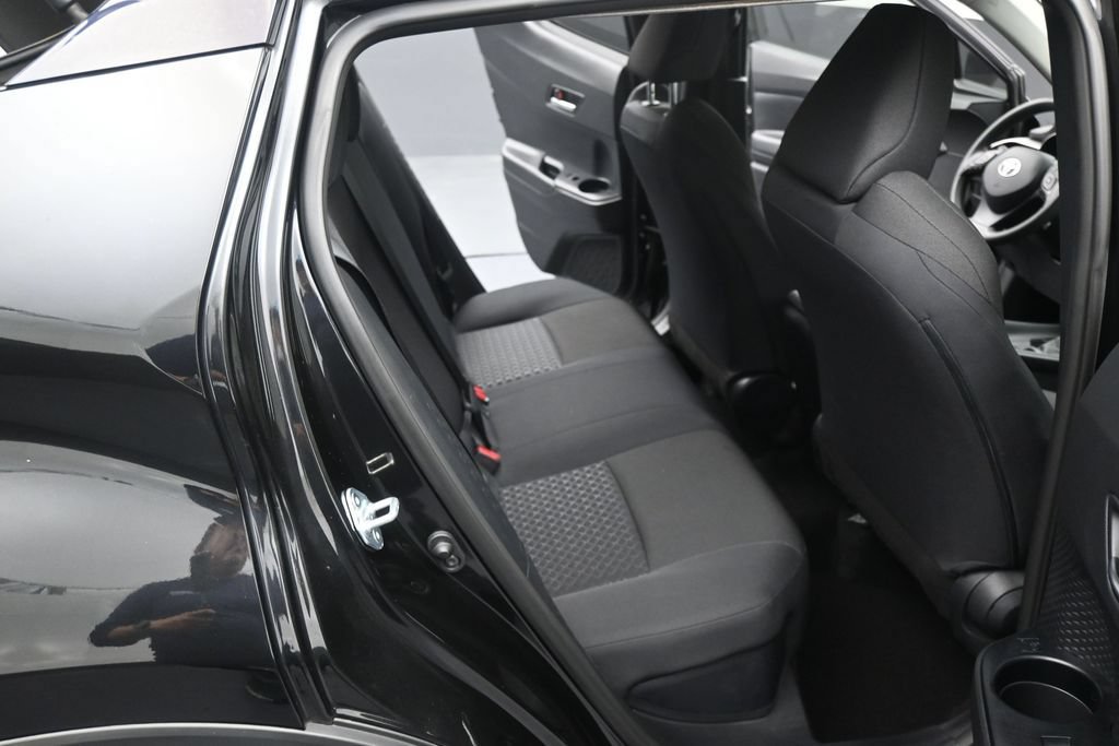 Used 2021 Toyota C-HR LE FWD image 18