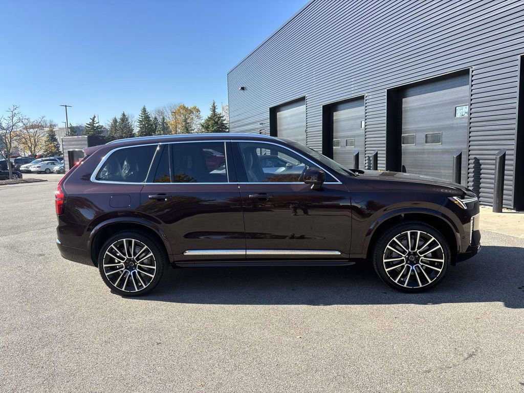 New 2026 Volvo XC90 B6 Plus w/ Protection Package Premier image 8