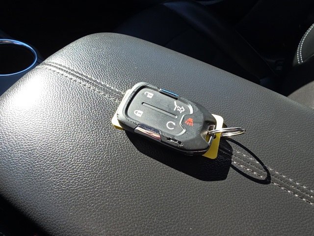 Used 2023 GMC Terrain SLT image 34