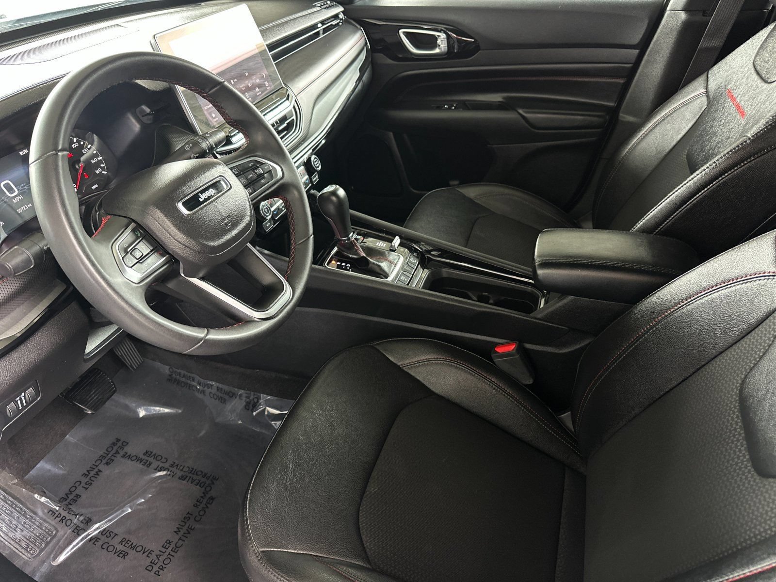 Used 2024 Jeep Compass Trailhawk AWD/4WD image 9