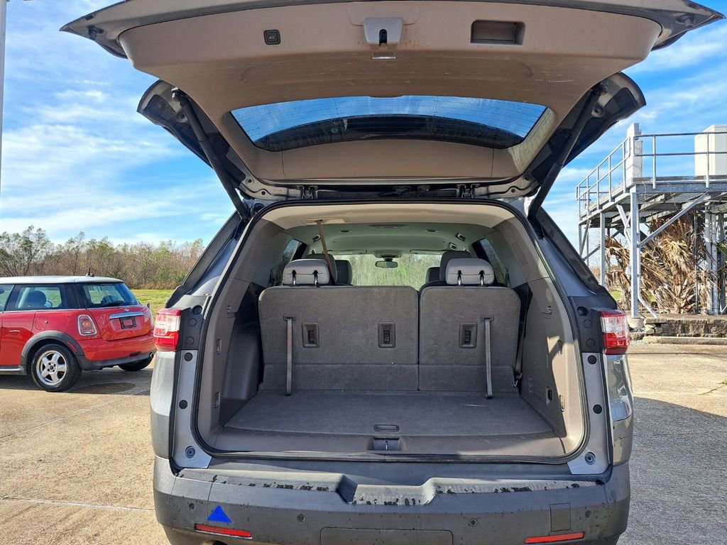 Used 2018 Chevrolet Traverse LT image 24