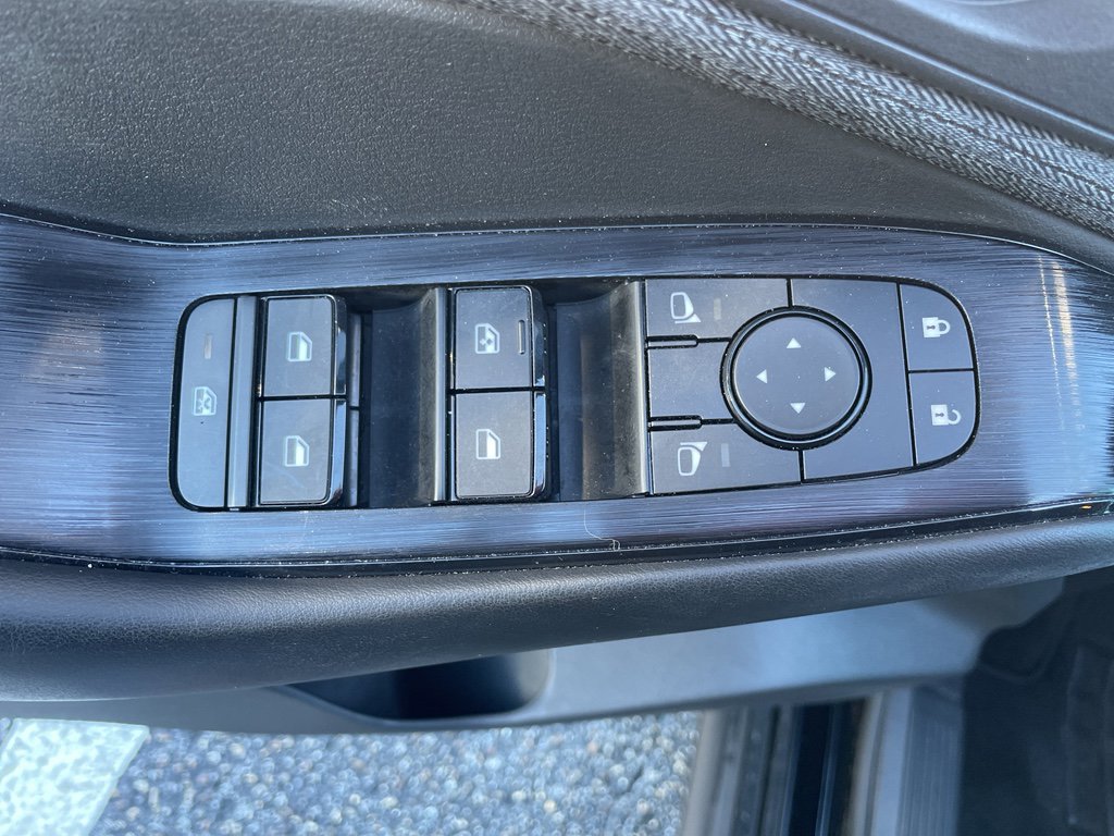 Certified 2023 Nissan Rogue S image 9