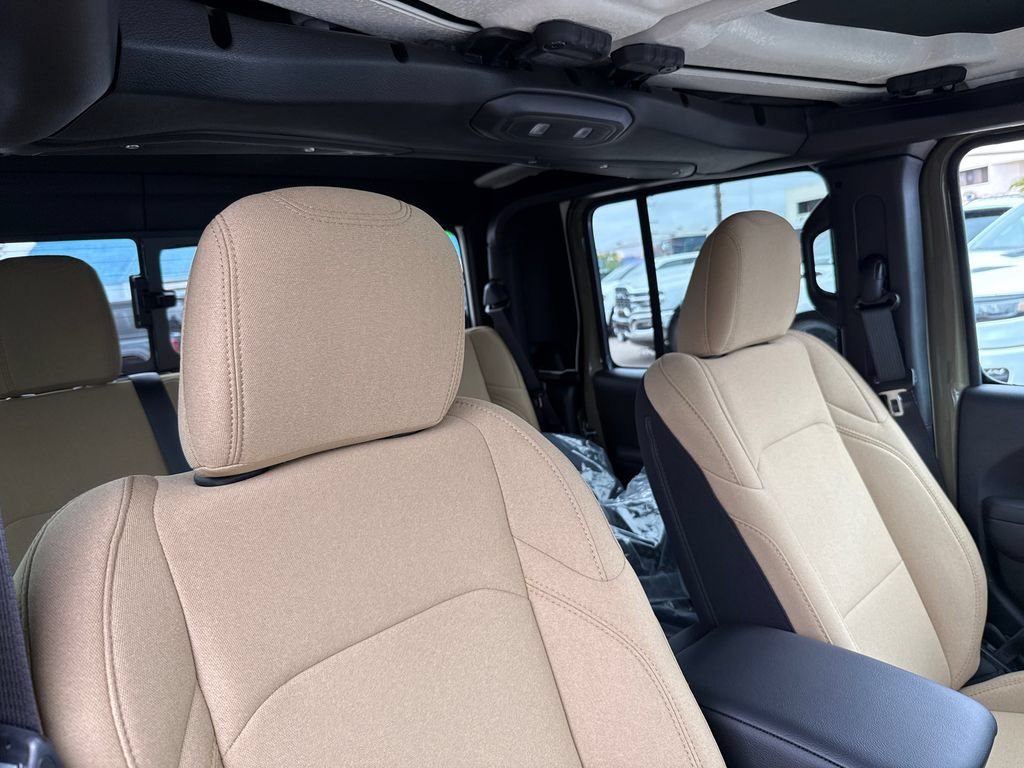 New 2026 Jeep Gladiator Willys AWD/4WD image 12