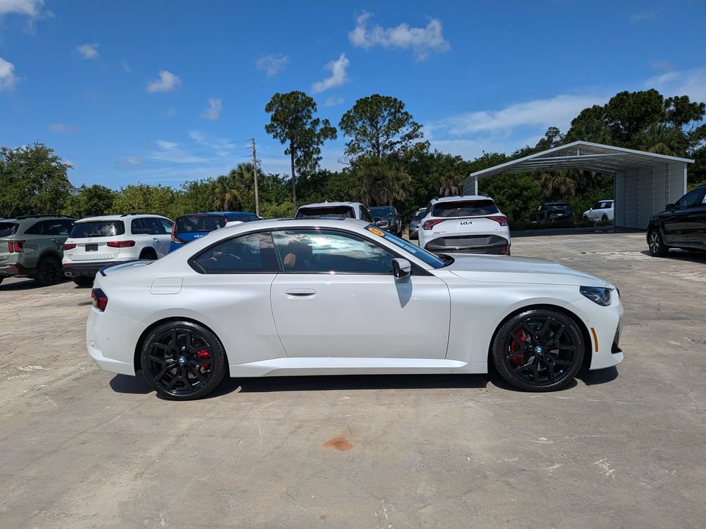 Used 2025 BMW 230i Coupe w/ M Sport Package RWD image 9