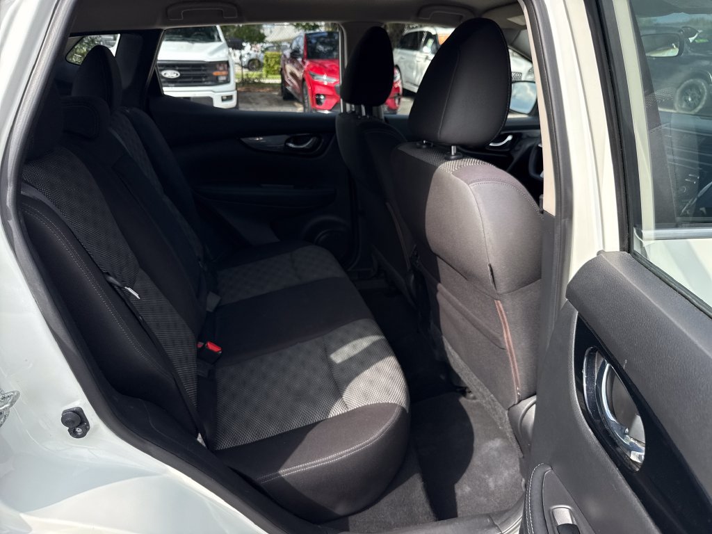 Used 2017 Nissan Rogue Sport SV FWD image 23