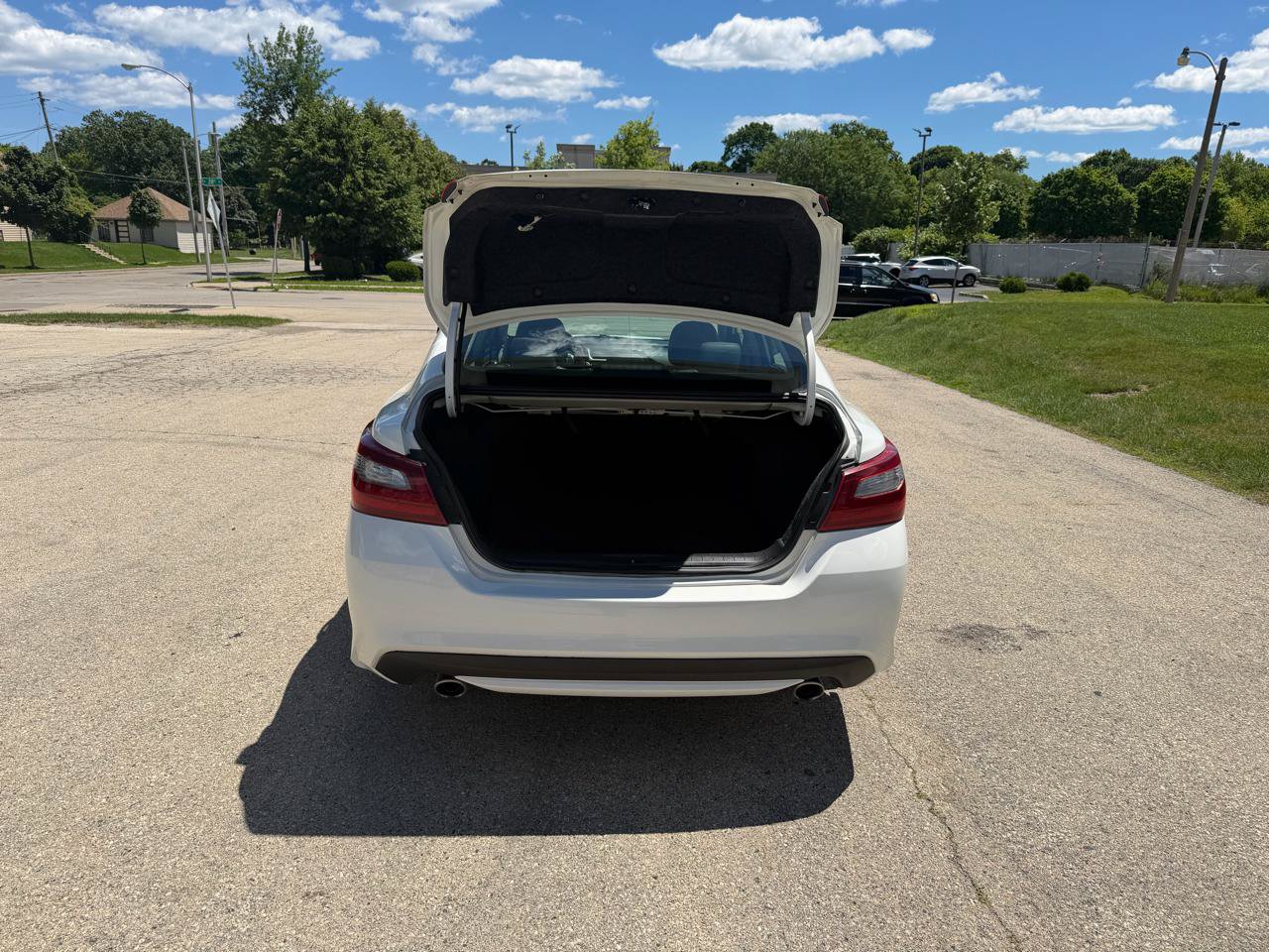 Used 2018 Nissan Altima 2.5 SL FWD image 8