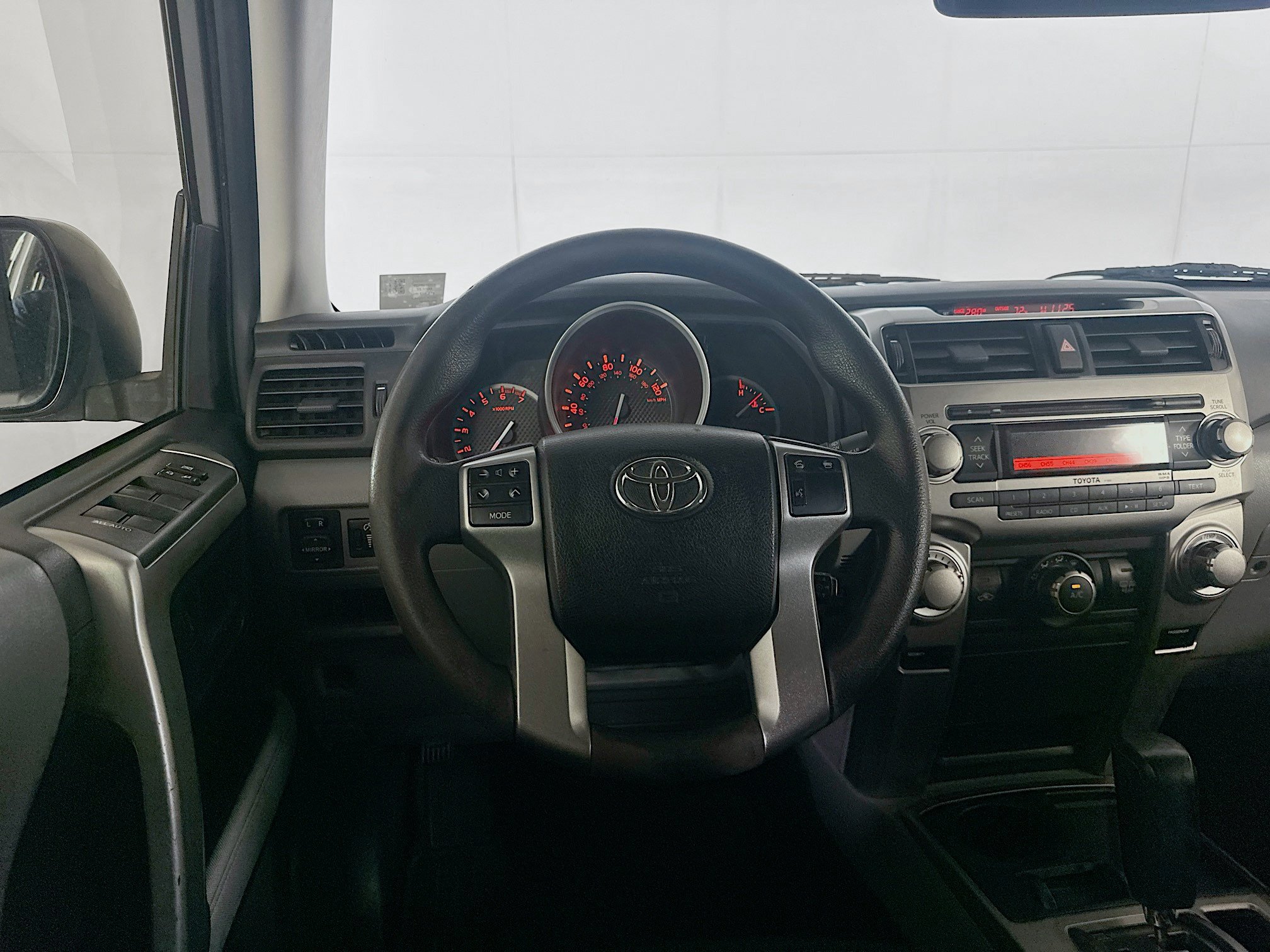 Used 2013 Toyota 4Runner SR5 RWD image 17