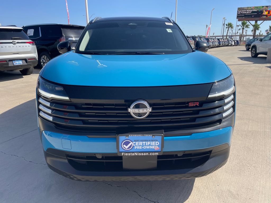 Certified 2025 Nissan Kicks SR FWD image 8