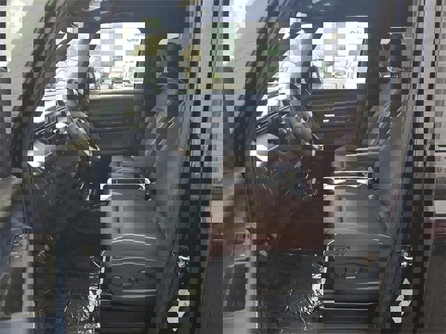 New 2025 Volkswagen ID. Buzz Pro S image 17