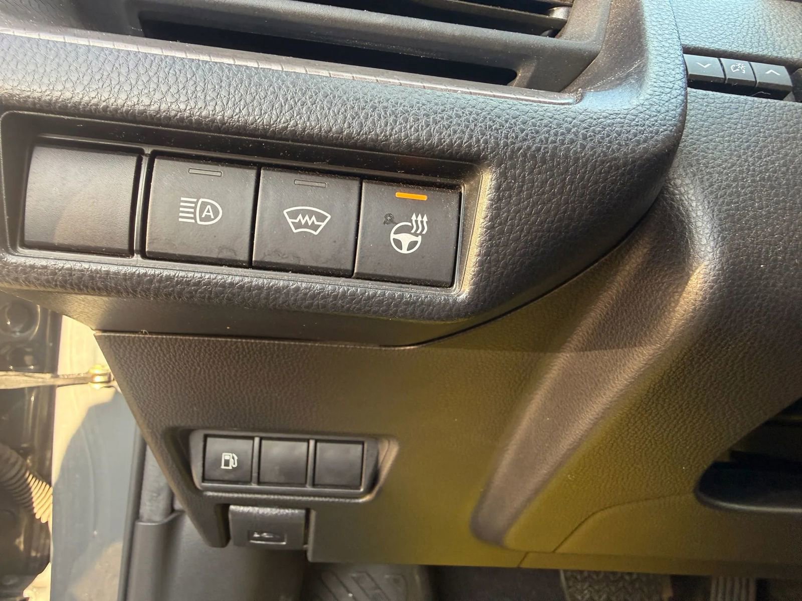 Used 2023 Toyota Prius XLE image 13