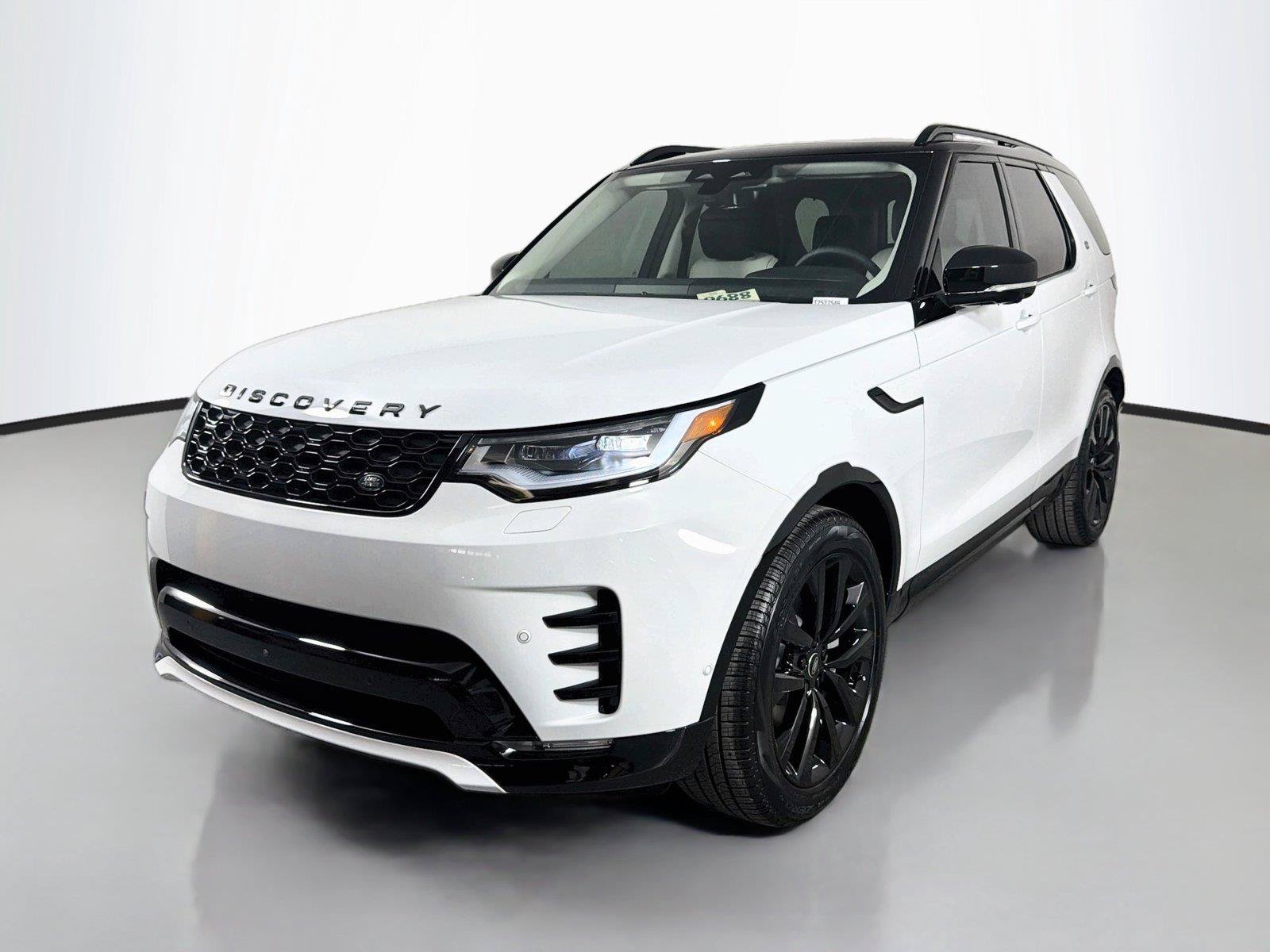 New 2026 Land Rover Discovery Dynamic SE AWD/4WD image 1