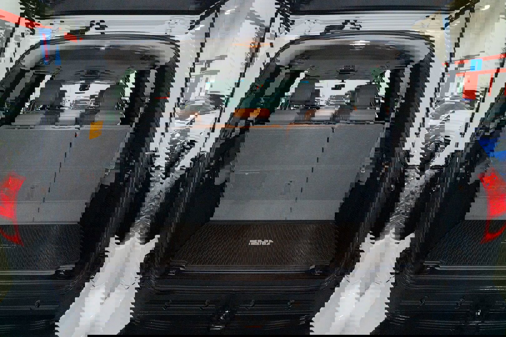 Used 2010 Toyota Sequoia Limited image 36