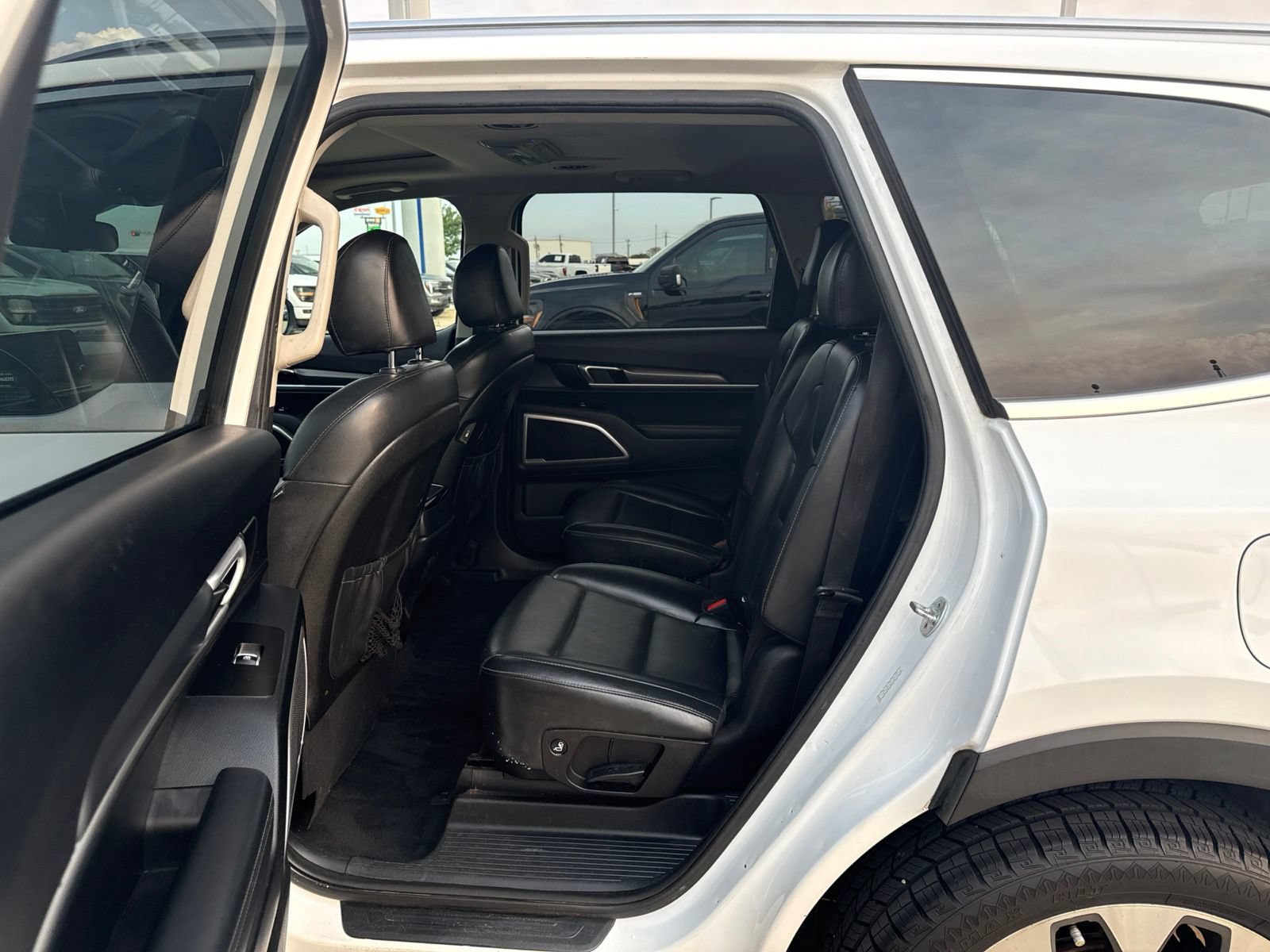 Used 2020 Kia Telluride S FWD image 12