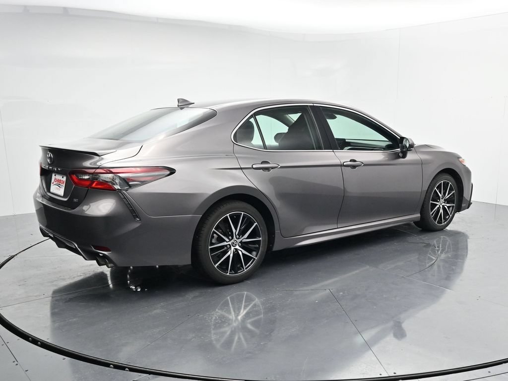 Used 2024 Toyota Camry SE FWD image 8