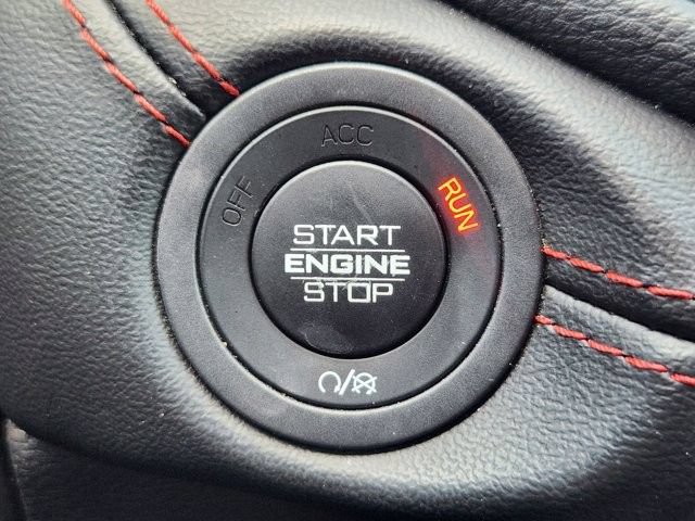 Used 2025 Dodge Durango GT AWD/4WD image 19