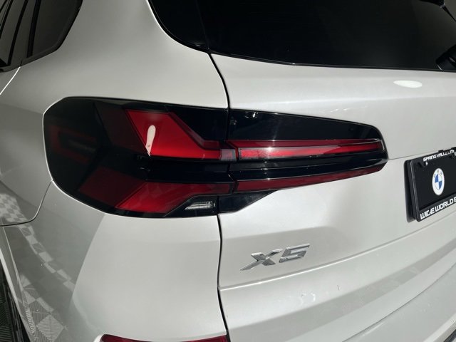 Used 2024 BMW X5 xDrive40i w/ M Sport Package image 23