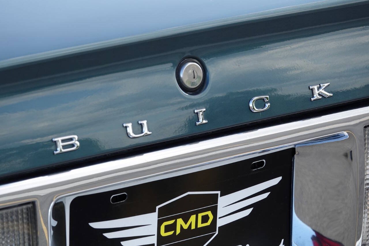 Used 1993 Buick Park Avenue Ultra FWD image 54